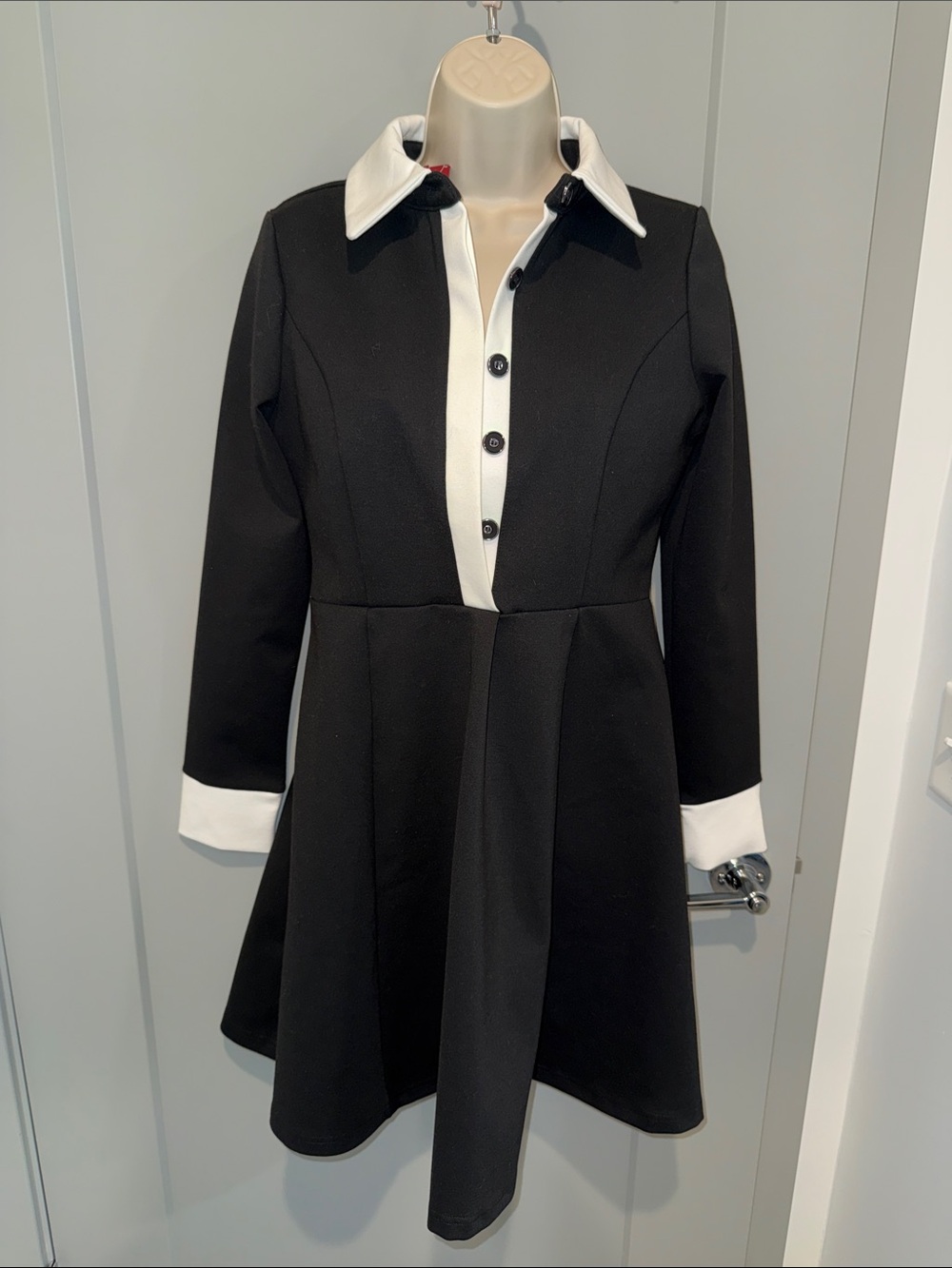 NWT Metisu Collared Long Sleeve Dress S
